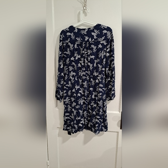 Gap Long Sleeve Surplice Faux Wrap Blue and White Floral Print Dress Size Medium - Picture 2 of 9